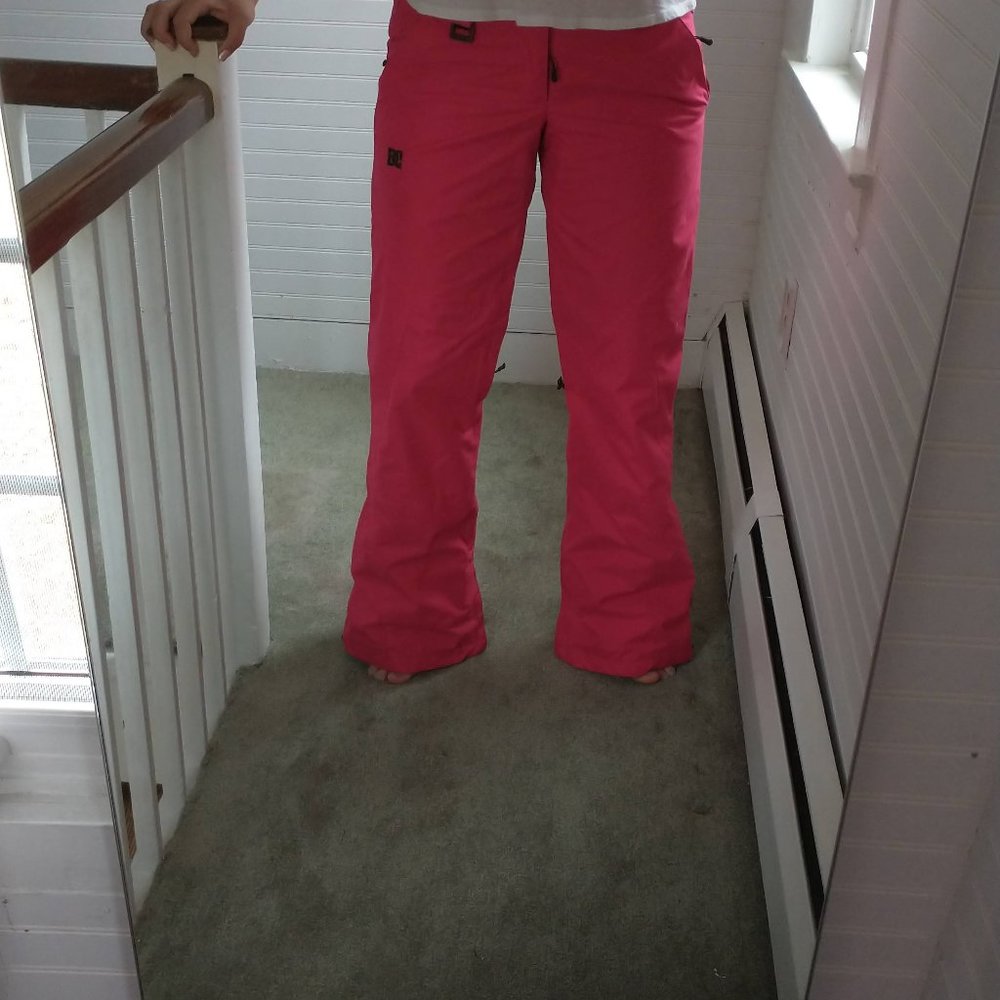 DC Snowboarding Pants, SMALL with defect